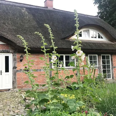 F-1081 Pfarrhof In Garz * Garz (Rugen)